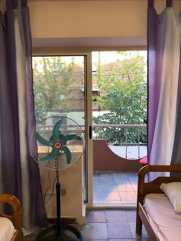 Royal 3 Hostel Albania