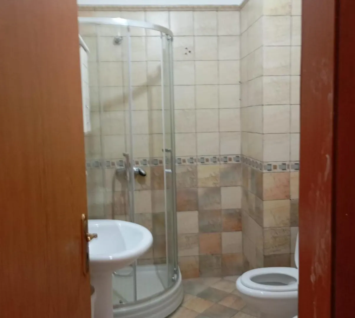 Royal 3 Hostel Guest house