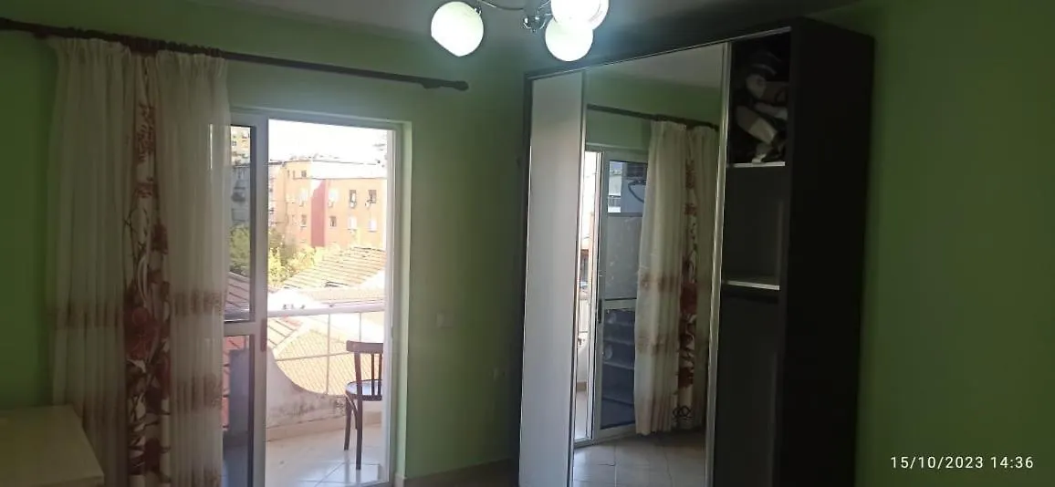 Royal 3 Hostel 0*, Tirana Albania
