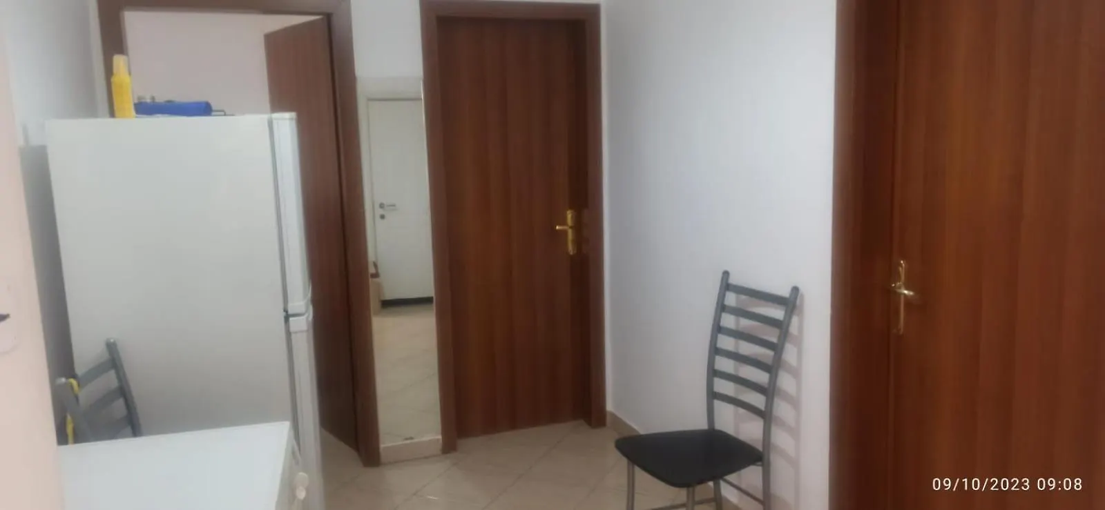 Royal 3 Hostel Albania