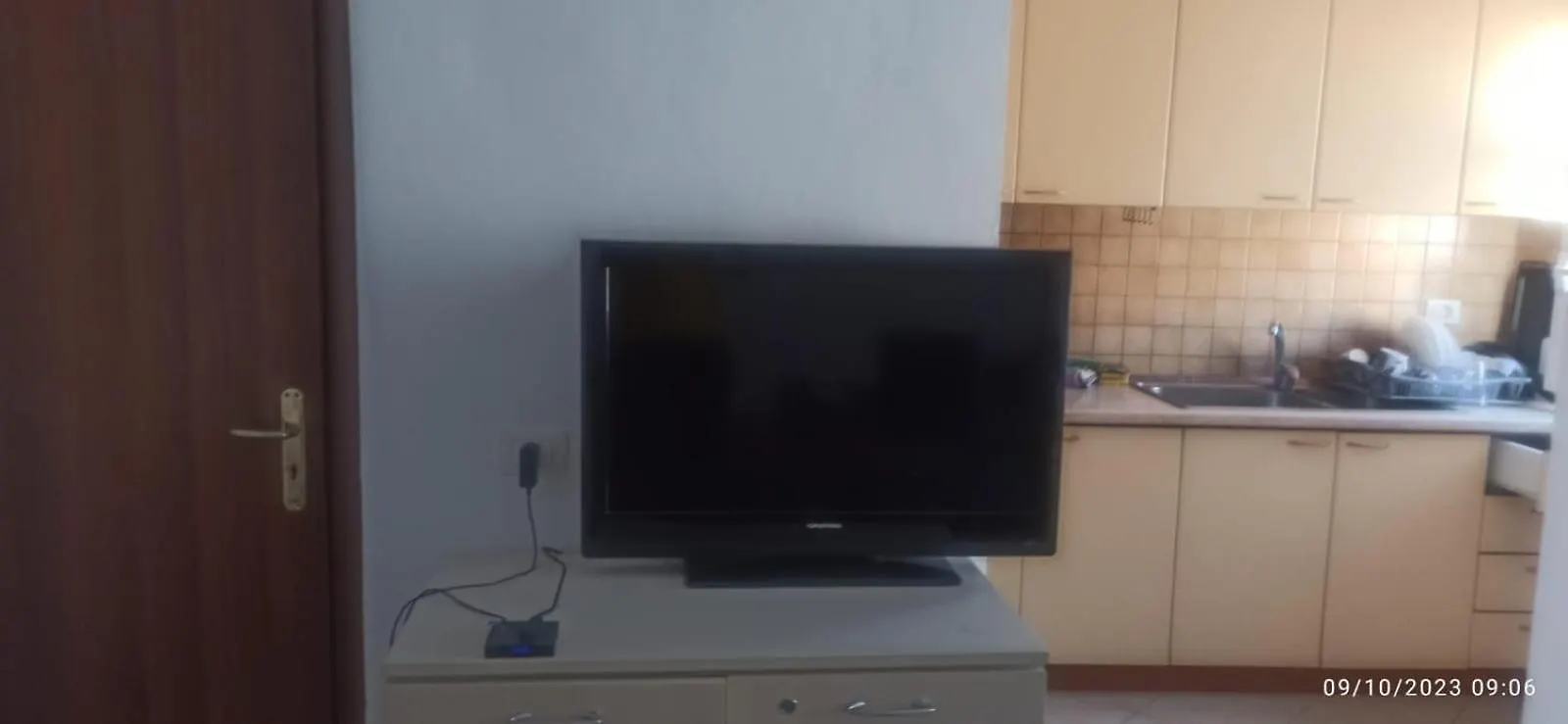 Royal 3 Hostel 0*, Tirana Albania